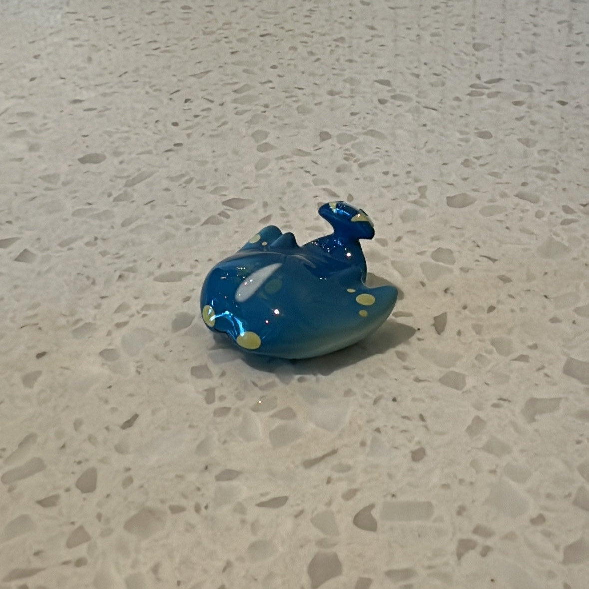 Front view of blue stingray from Genshin Impact's Fontemer Aberrant enemies