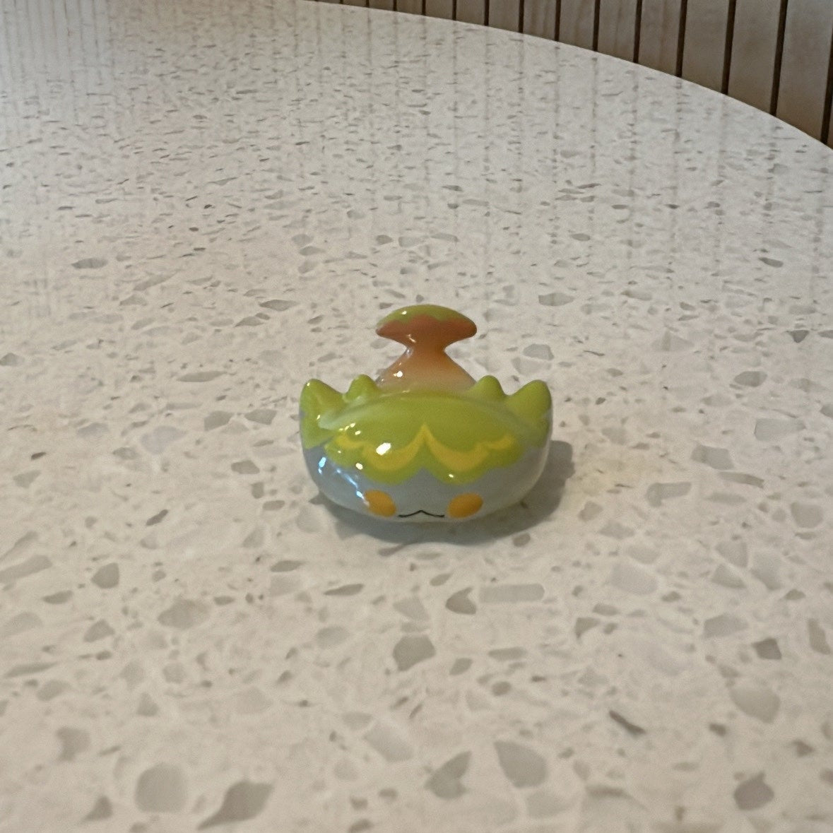 Front view of translucent green stingray from Genshin Impact's Fontemer Aberrant enemies