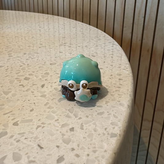 Front view of teal armored crab from Genshin Impact's Fontemer Aberrant enemies