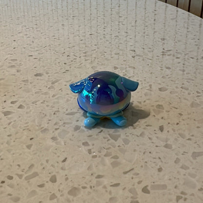 Front view of pearl blue jellyfish from Genshin Impact's Fontemer Aberrant enemies